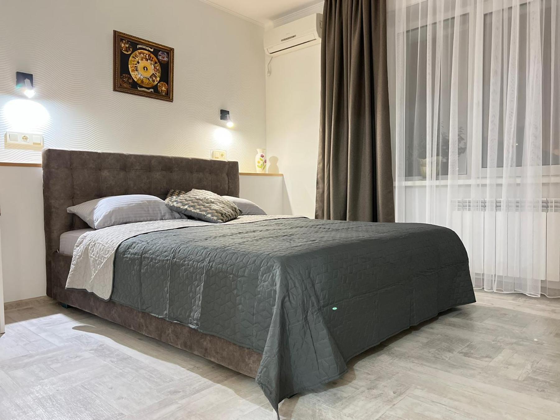 Chernigov City Apartments Na Peremohy Exterior photo