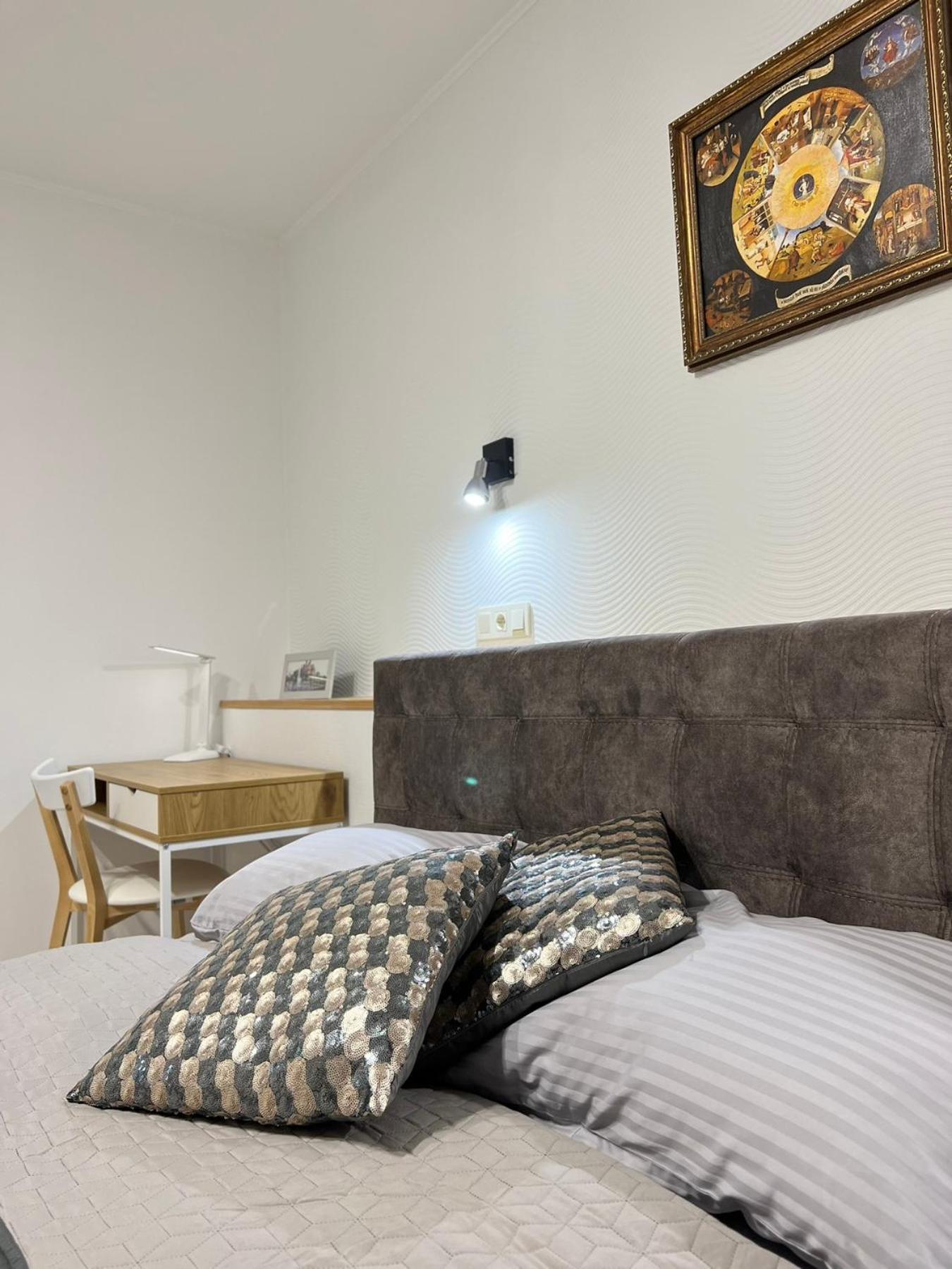 Chernigov City Apartments Na Peremohy Exterior photo