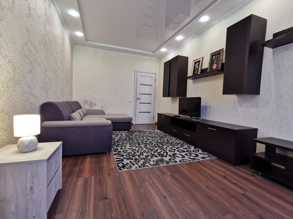 Chernigov City Apartments Na Peremohy Exterior photo