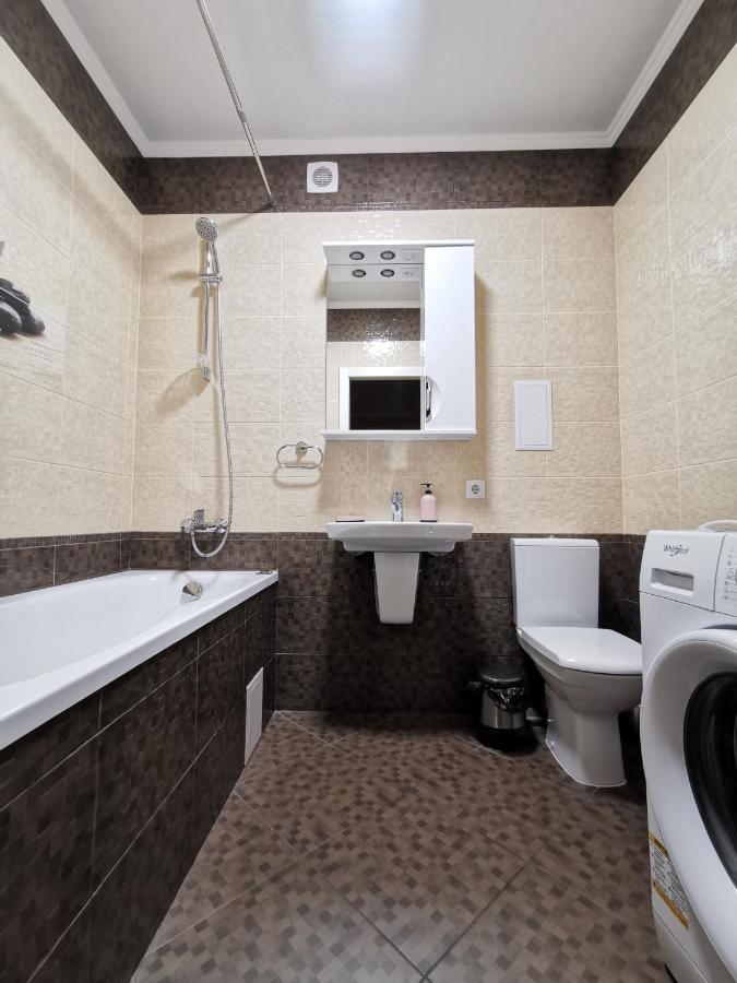 Chernigov City Apartments Na Peremohy Exterior photo